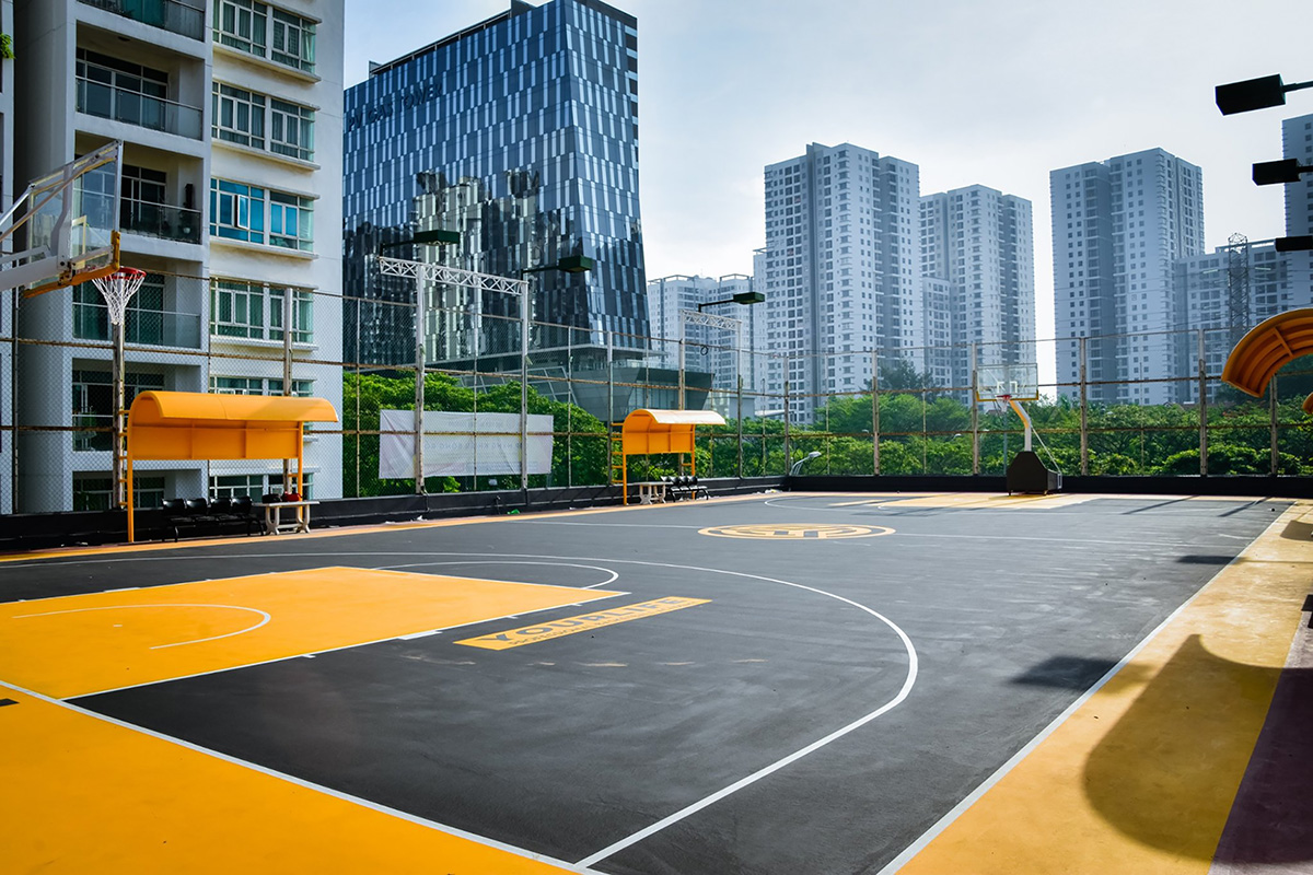 Hướng Dẫn Toàn Diện Về Thi Công Sân Bóng Rổ Sân Thượng Hiện Đại