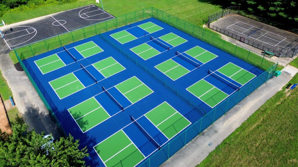 thi công sân pickleball 6 lớp